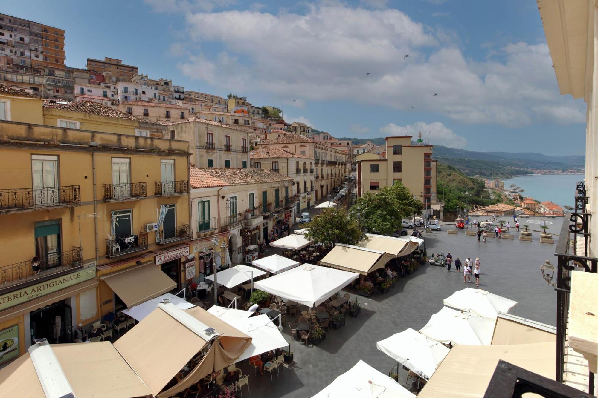 Hotel Della Piazza Pizzo  Exterior photo