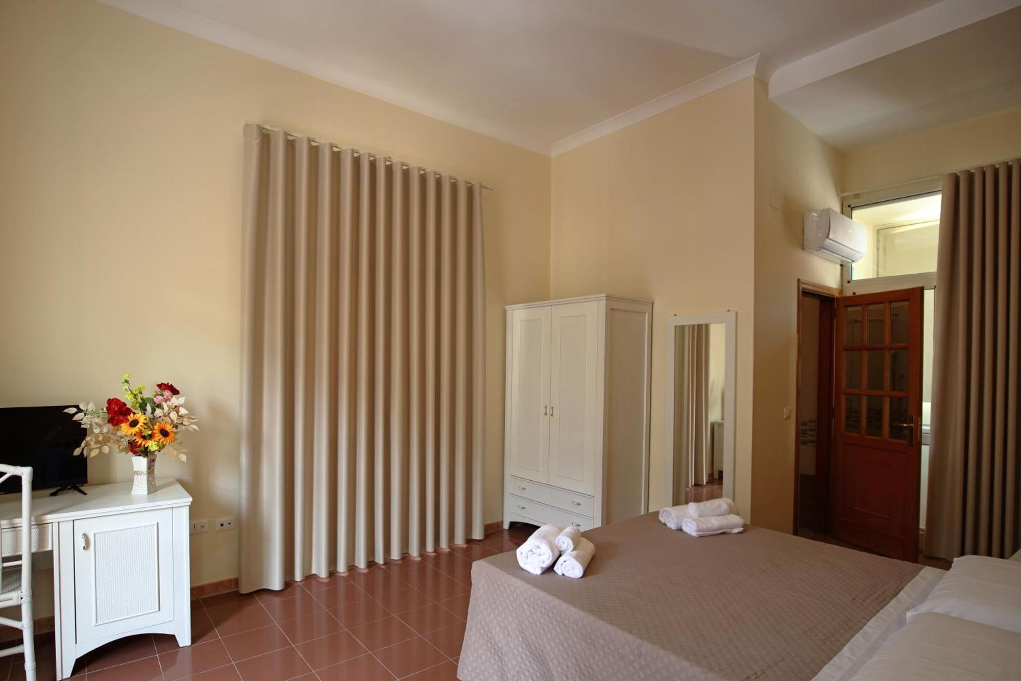 Hotel Della Piazza Pizzo  Exterior photo